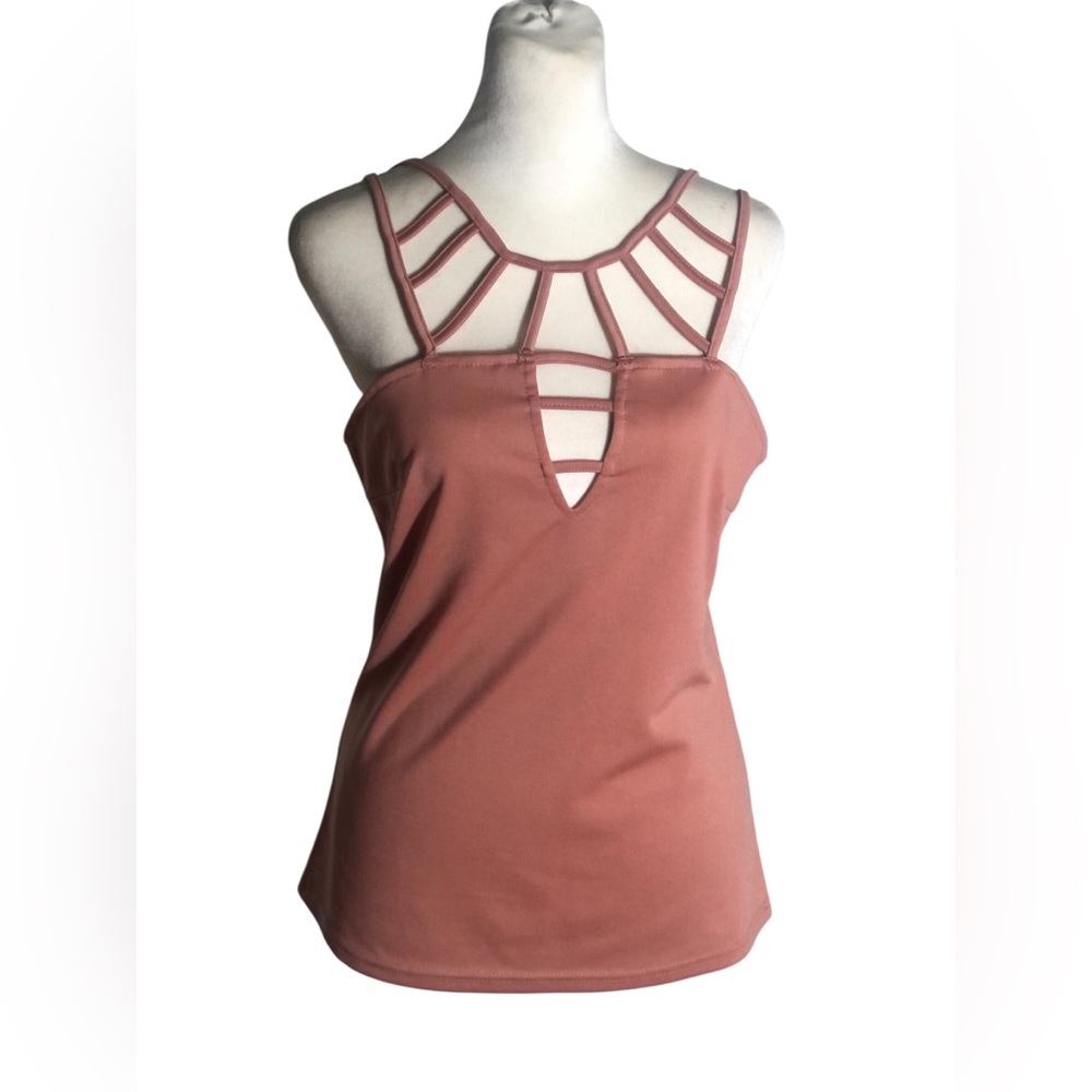 Red By BKE caged rose pink tank top Size Medium